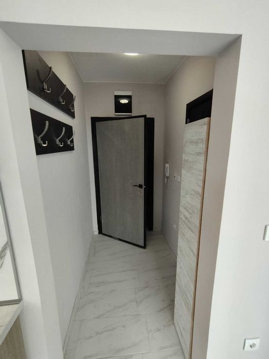 Дава се под наем Едностаен апартамент в Пловдив, Южен - 40 кв.м за 299 € - Снимка #4