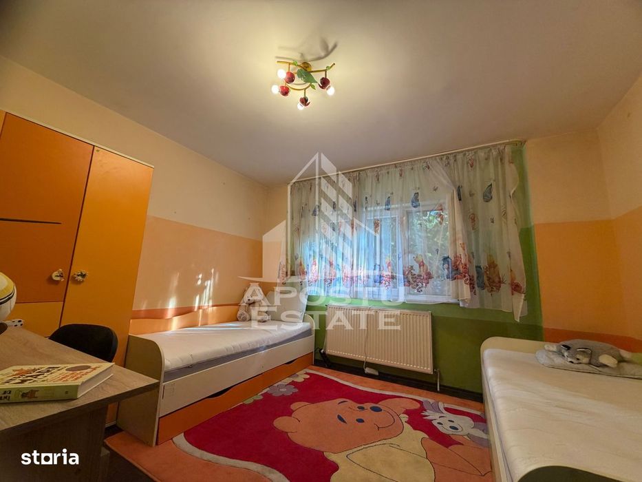 Apartament cu 3 camere, et 2, cent. proprie, zona Lunei,in Timisoarara