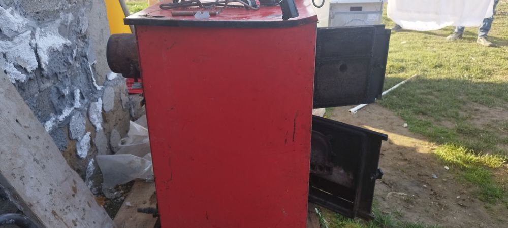 Vând centrală termică