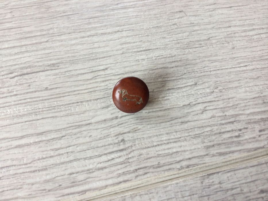 оригинална колекционерска значка на HARMONT and BLAINE куче дакел