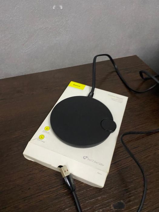 Безпроводная зарядка для айфона