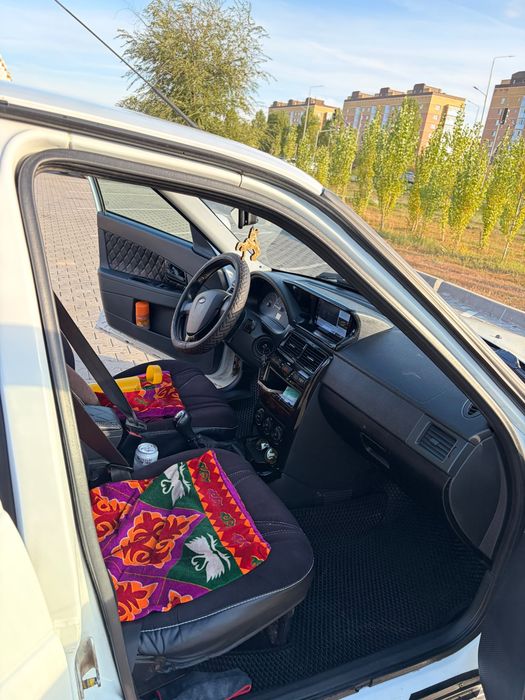 Продам приора хорошем сост  с кандерам