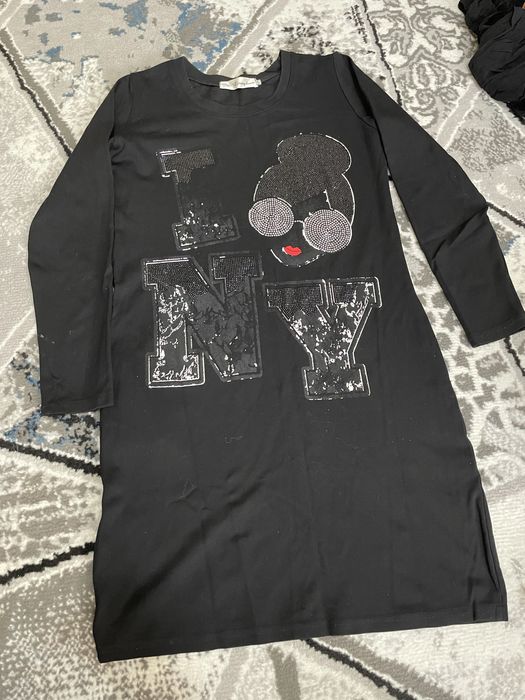 Одежды, платья даром