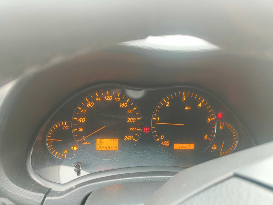 Toyota Avensis D-4D 2.2 D-CAT 177 CP