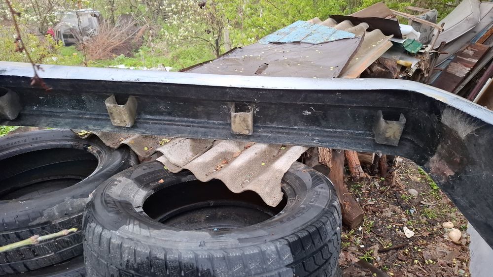 Бампера на мерседес 124