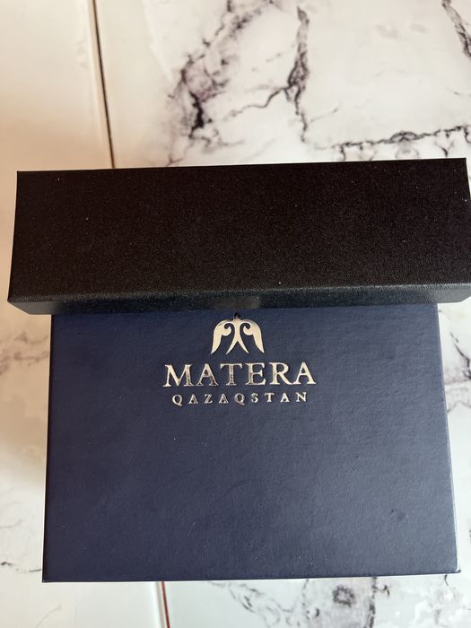 Часы от бренда“matera”