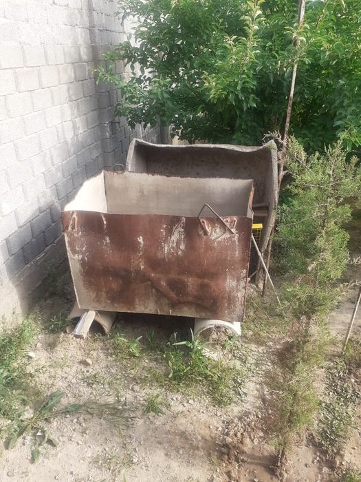 Тара для воды примерно 1 тонна