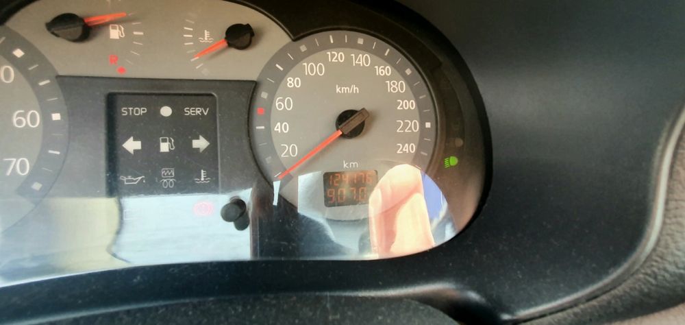 Renault Symbol 1.4 benzină – 75 CP, An 2006 – Stare foarte bună