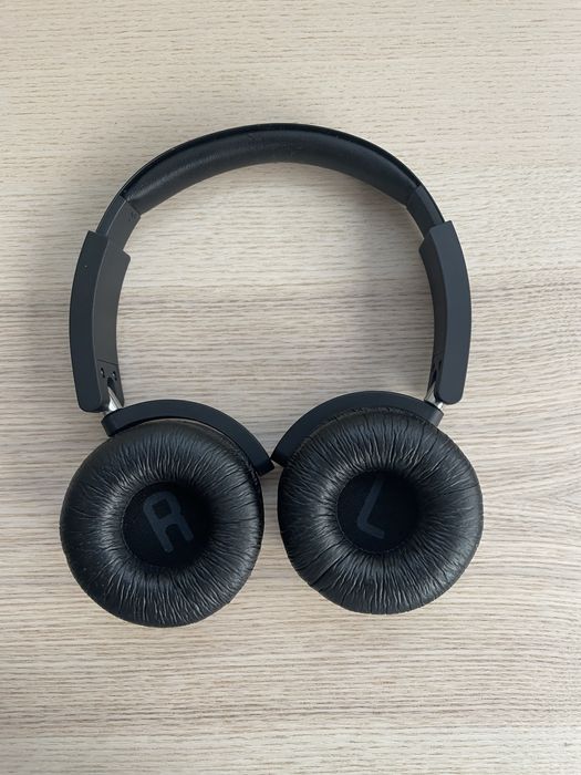 AKG Y50BT безжични слушалки