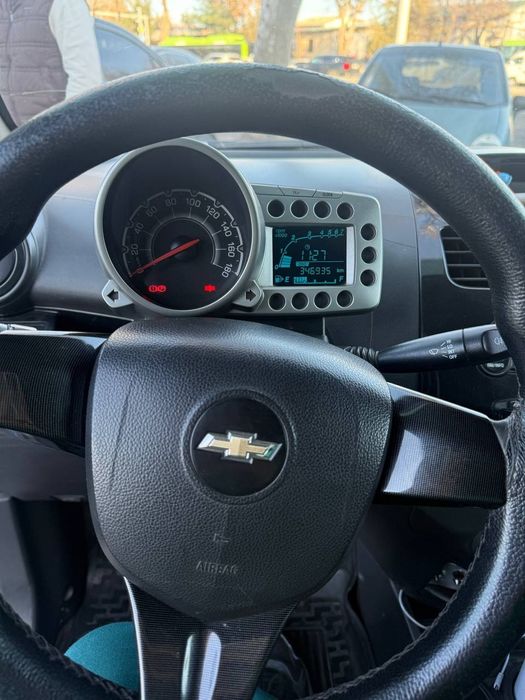 Продам Спарк 2012