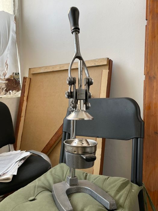 Presa citrice Zokura din fonta