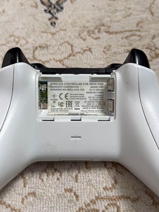 Джойстик Xbox one