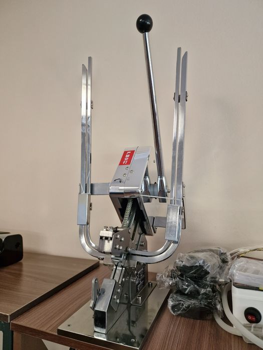 Клипсатор двухскрепочный