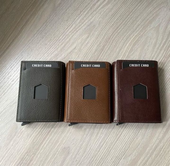 Продам кожаные картхолдеры