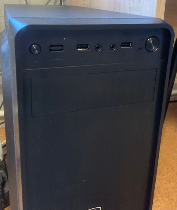 Настолен компютър Gtx 950,i3 6300,8ram