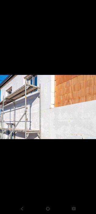 Meseriași serioși în construcții – Timișoara

Echipă de meseriași cu e