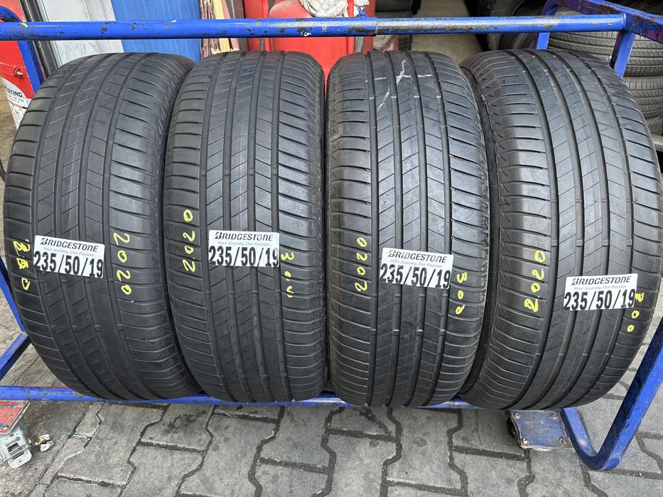 235/50/19 Bridgestone