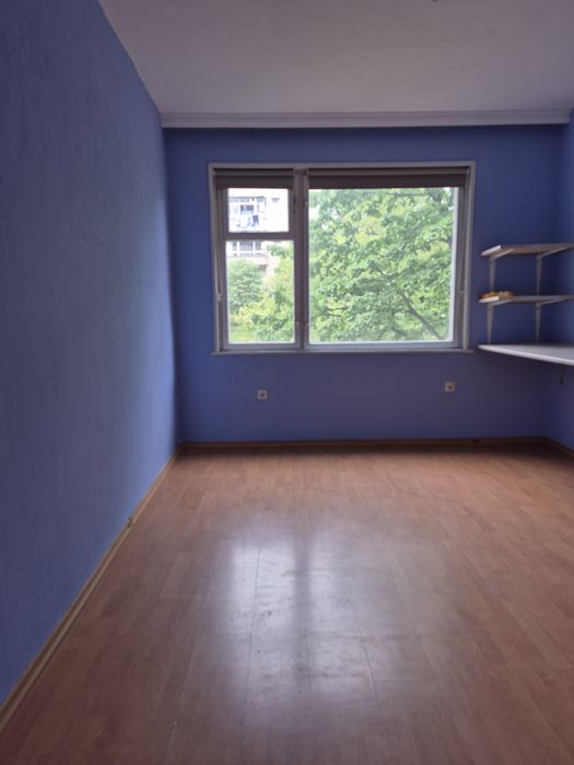 Дава се под наем Четиристаен апартамент в Асеновград - 100 кв.м за 398.82 € - Снимка #3