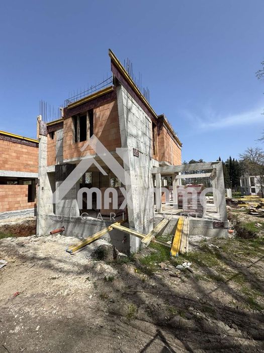 Продава се Къща в к.к. Камчия - 155 кв.м за 1936 €/кв.м - Снимка #3