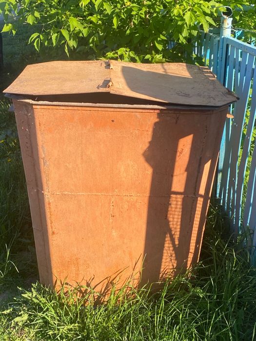 Продам мусорный контейнер
