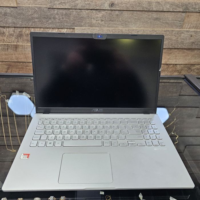 Amanet F28: Laptop Asus X509BA (P)