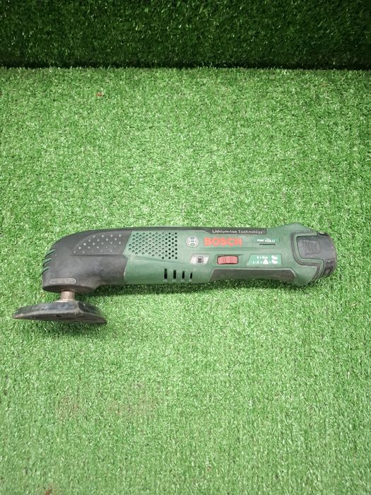Мултитул на Bosch PMF 10.8 LI и 2 ампера батерия