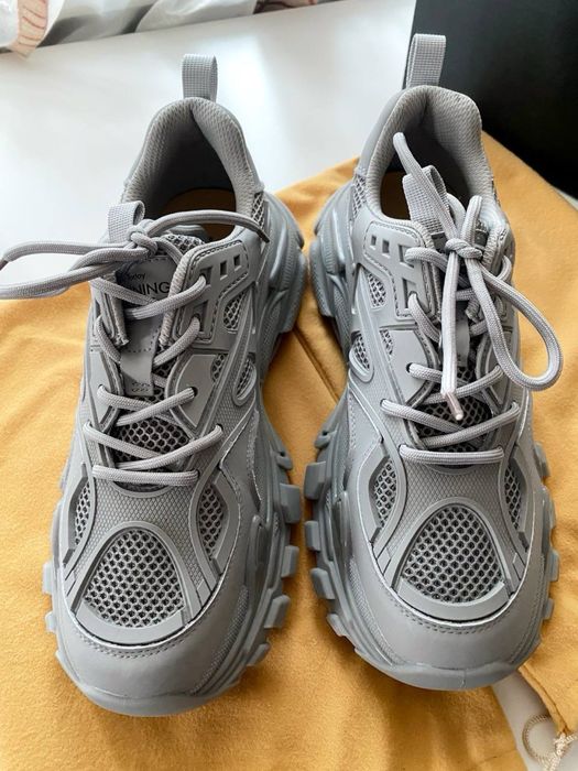 Кроссовки 40.5-41