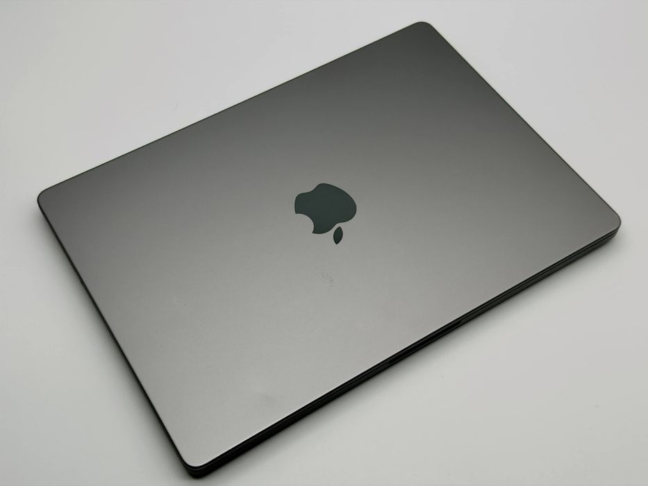 Срочно ! Macbook Pro M1 Max 32gb ozu 1tb