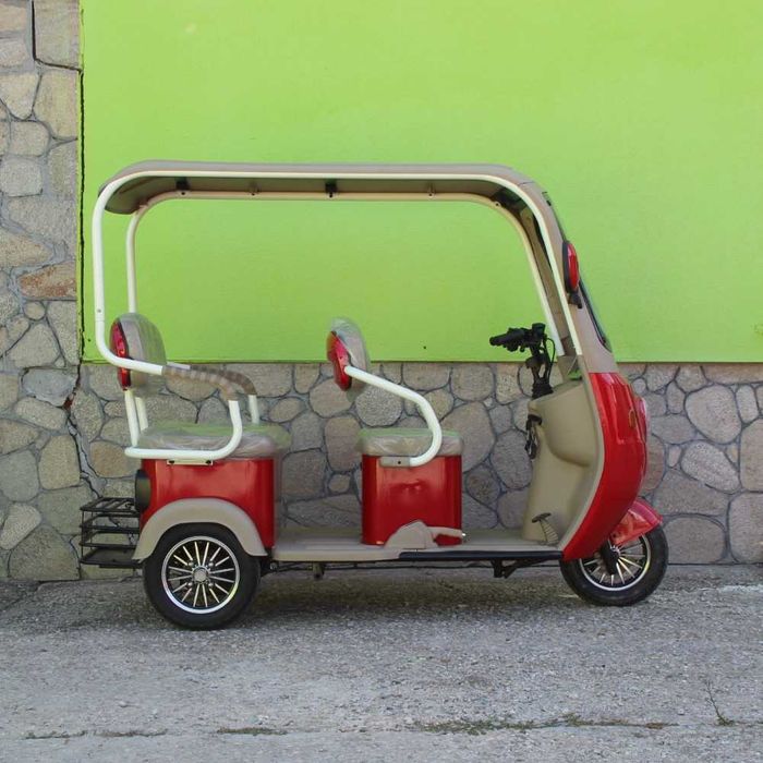 Електрическа триместна триколка Max Motors NEW GOLF RED