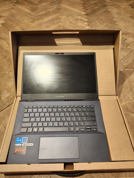 Лаптоп 14"  Asus expertbook b5402cea