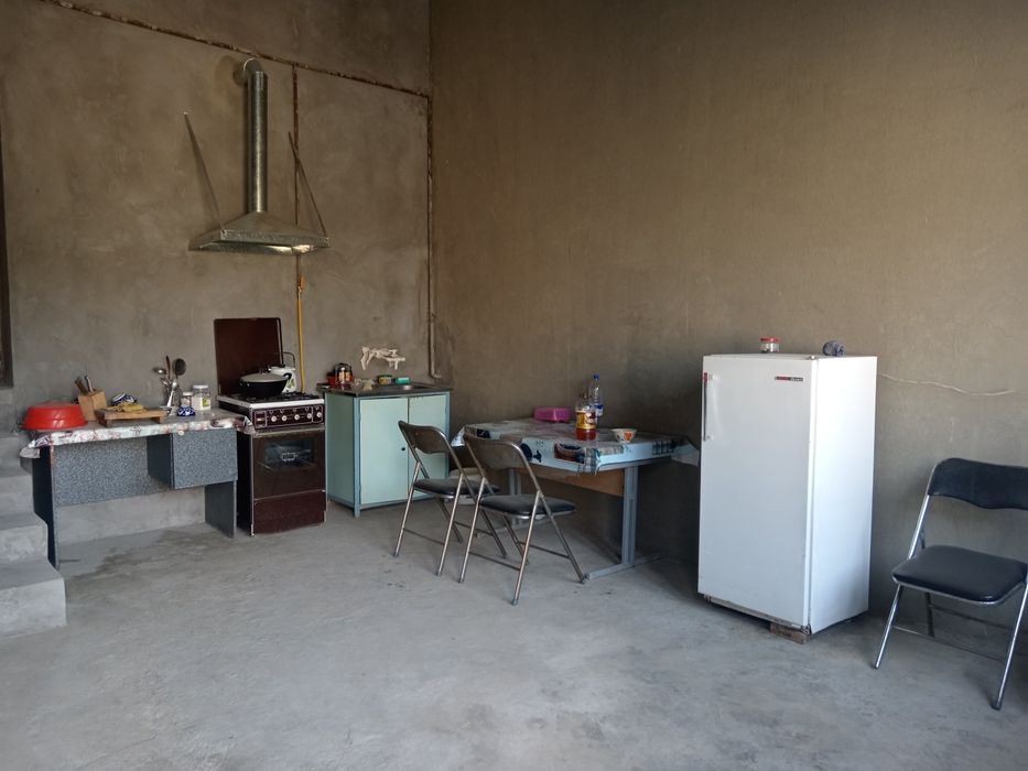 Учаска аренда Янги Тошми постдан 1 ярим километр кирганда ховли ижараг