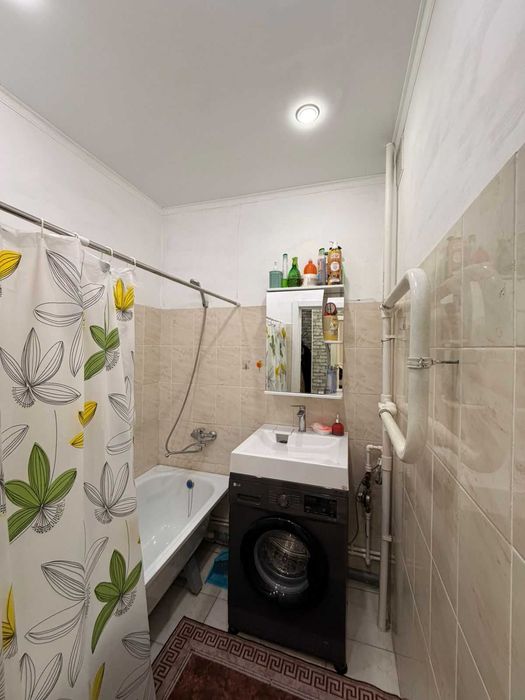 Продается 1 ком квартира в 10 мкр