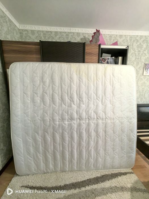 Продам матрас 180/200