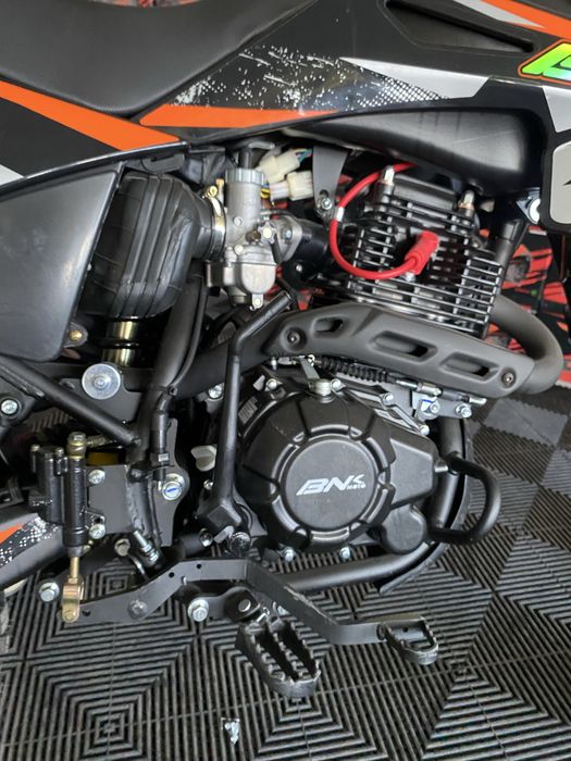 Bnk Enduro moto cross 300cc 4 t nou cu garantie si livrare