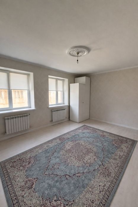 Продам Дом 5 комнат + времянка  4 комн 30 млн