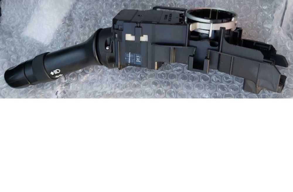 Лост светлини и чистачки за Toyota Auris (NRE15, ZZE15, ADE15, ZRE15)