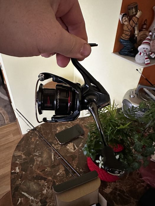 Vand mulineta Shimano Vanford 2500 FA
