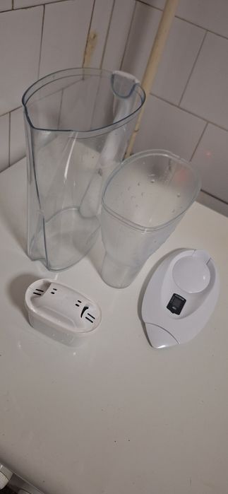 Cana filtranta Brita Aluna.