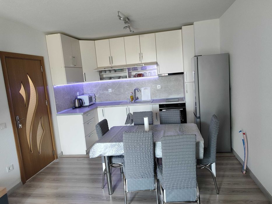 Дава се под наем Тристаен апартамент в Варна, Кайсиева градина - 85 кв.м за 510 € - Снимка #11