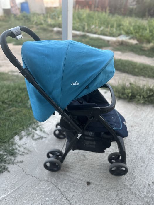 Коляска детская Joie