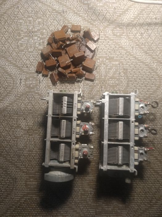 Реле,конденсаторы.