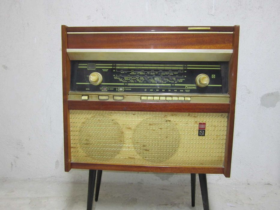 Радиограмофон Ригонда 102