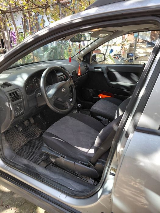 Auto opel astra benzina