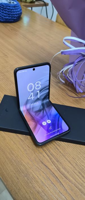 Моторола Razer 50