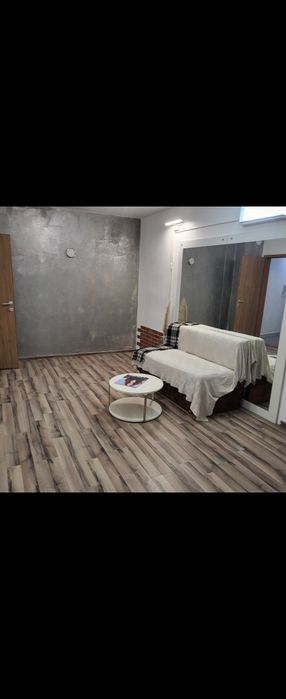 Апартамент 3 стаи под наем