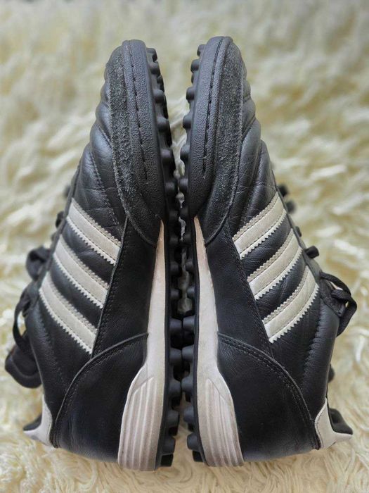 Бутсы (сороконожки) Adidas Mundial Team, 44 размер (почти новые).