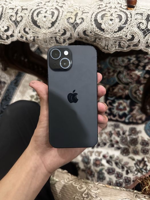 Iphone 15 ekrani singan