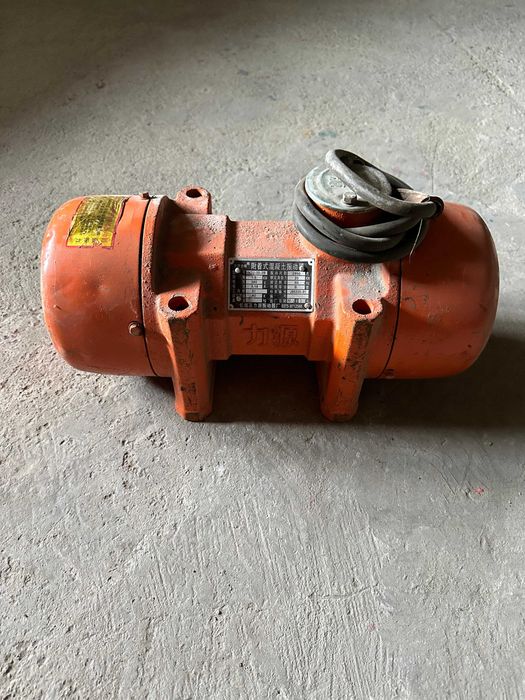 Вибраторы 220V-380V