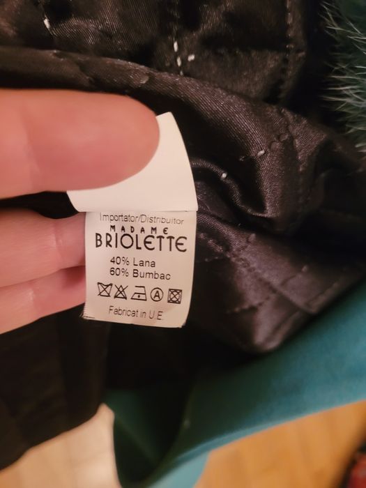 Vând palton din lână