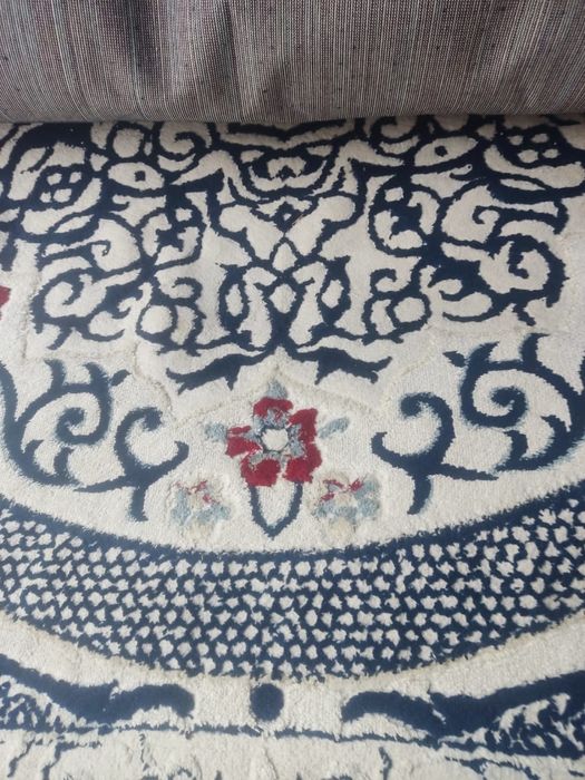 Продам ковры срочно